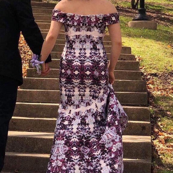 Prom Dress - Picture 2 of 3